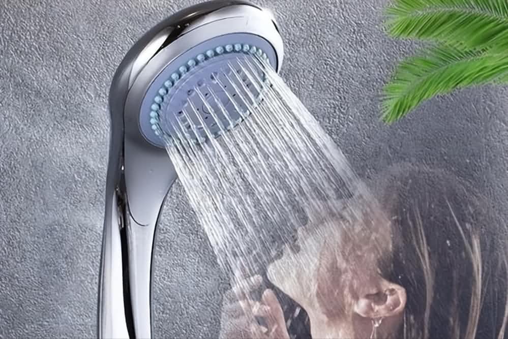 空氣能熱水器很貴，為什么還有很多用戶？